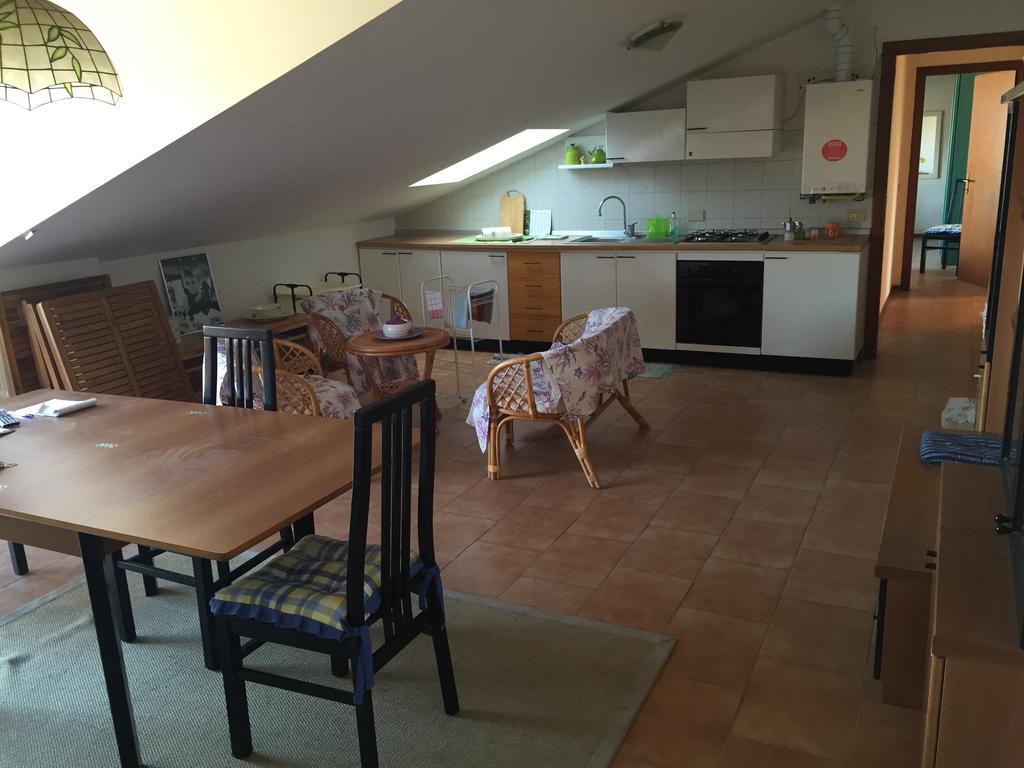 Mansarda Mare Leilighet Altidona Rom bilde